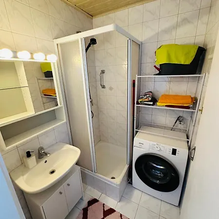 Near Vienna Airport Apartmán *