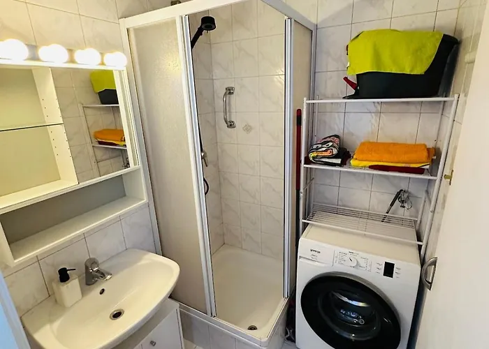 Near Vienna Airport Apartamento *